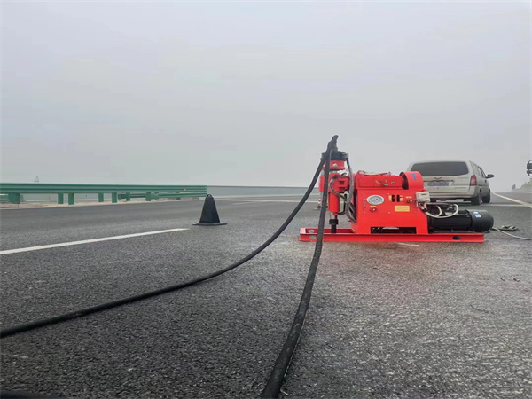 平遥马路路基路面开裂下沉注浆加固灌浆